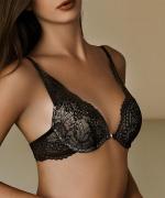 Amaryllis デコルテレースモールドカップブラジャー